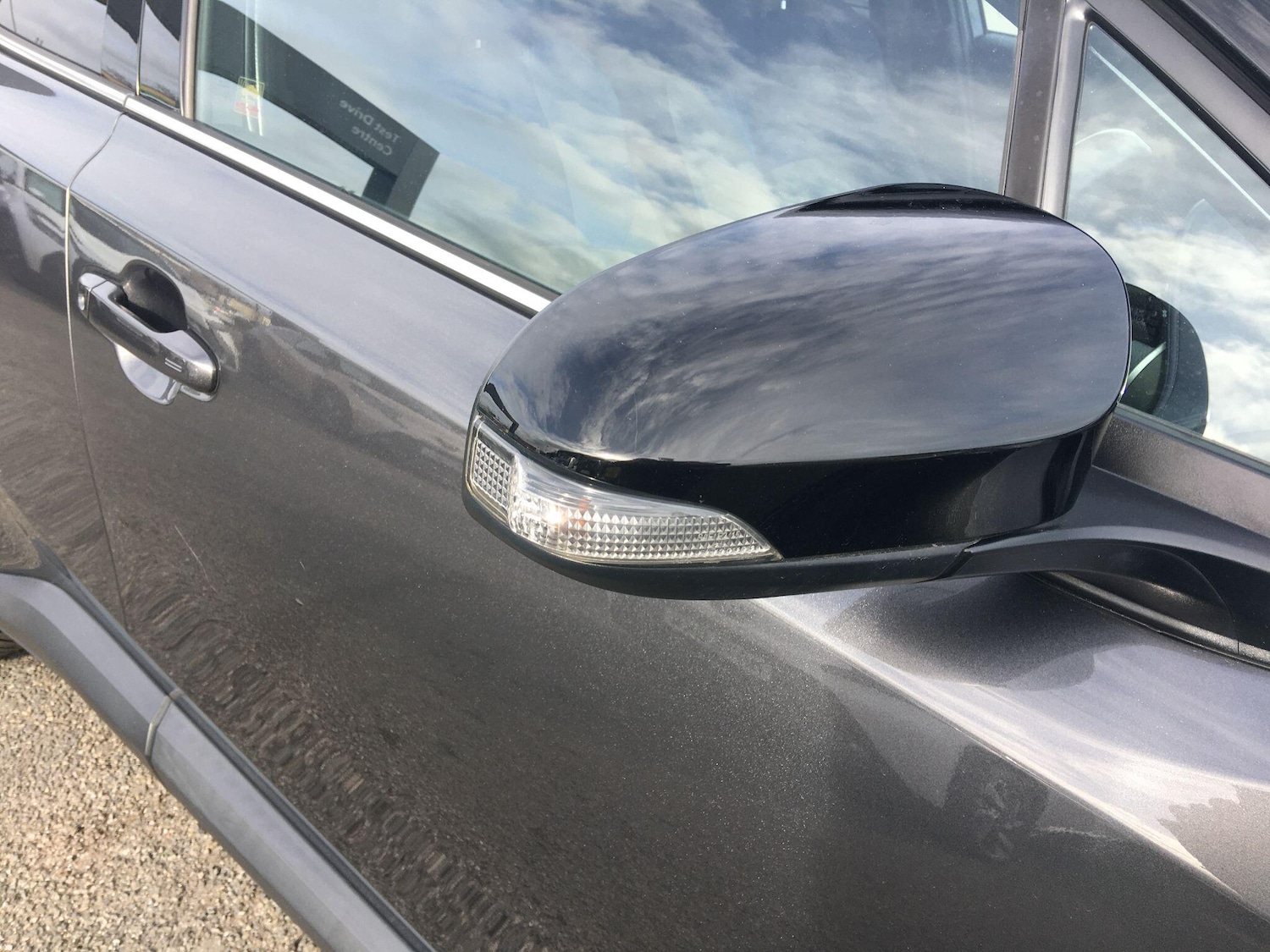 Used Toyota C-HR 2018 for sale - 77658383: Photo 31