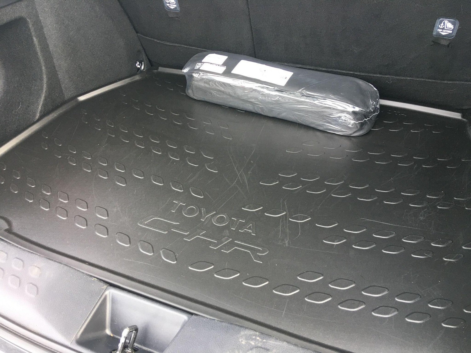 Used Toyota C-HR 2018 for sale - 77658383: Photo 41