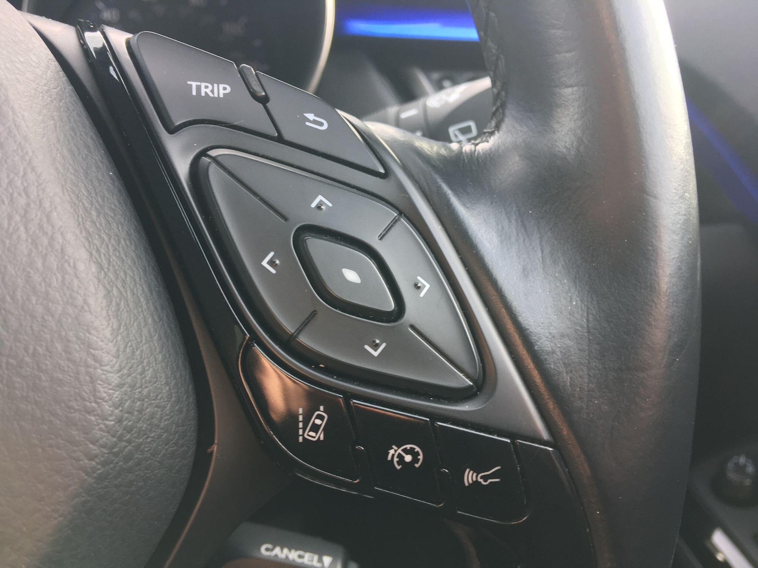 Used Toyota C-HR 2018 for sale - 77658383: Photo 44