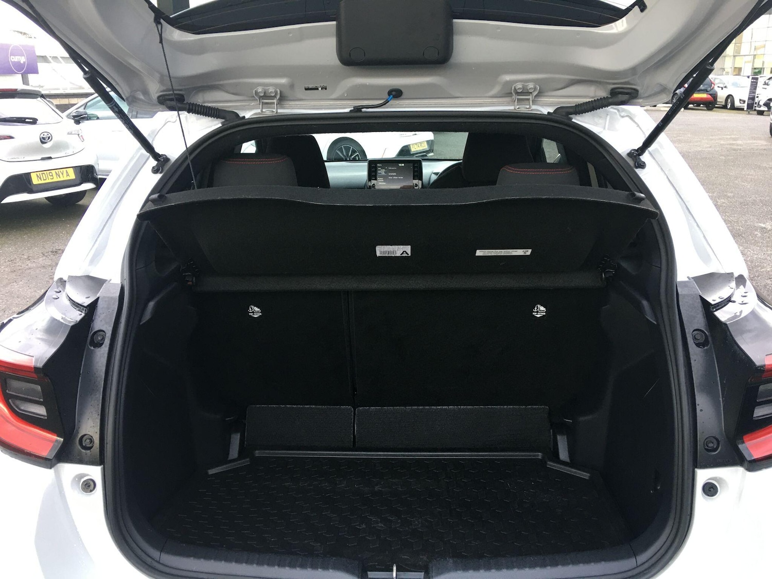 Used Toyota Yaris 2023 for sale - 77710111: Photo 12