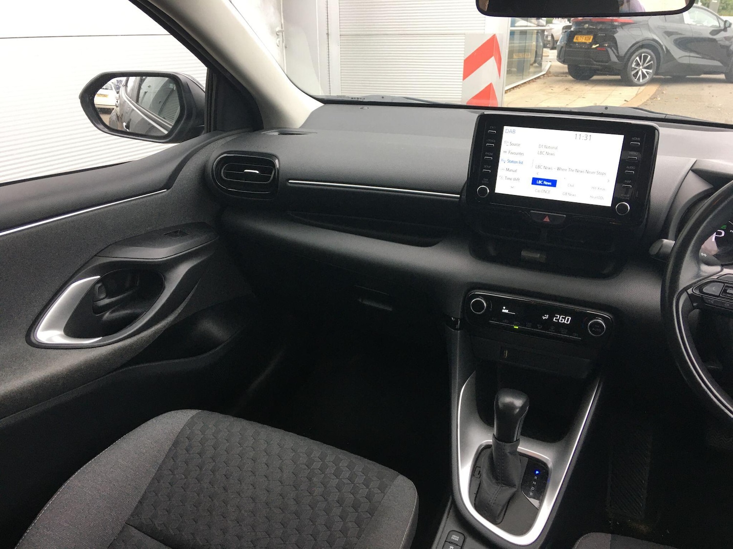 Used Toyota Yaris 2021 for sale - 76433041: Photo 16