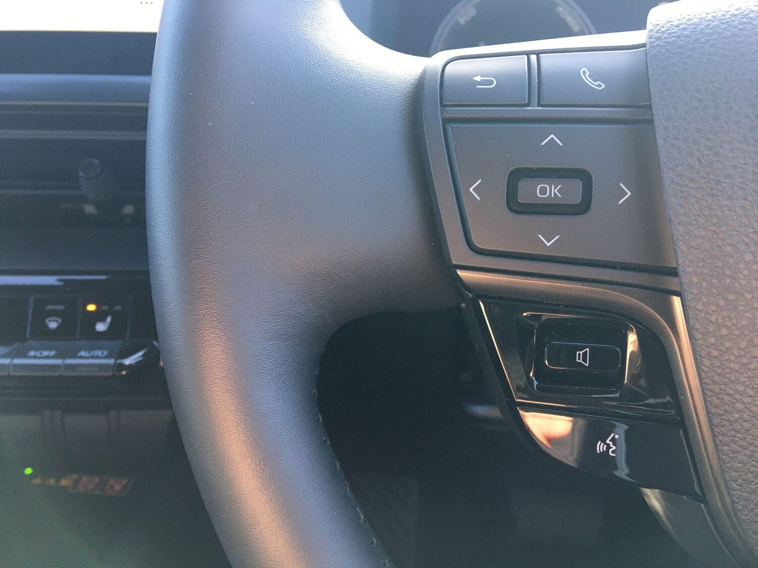 Used Toyota C-HR for sale - 77737252: Photo 42