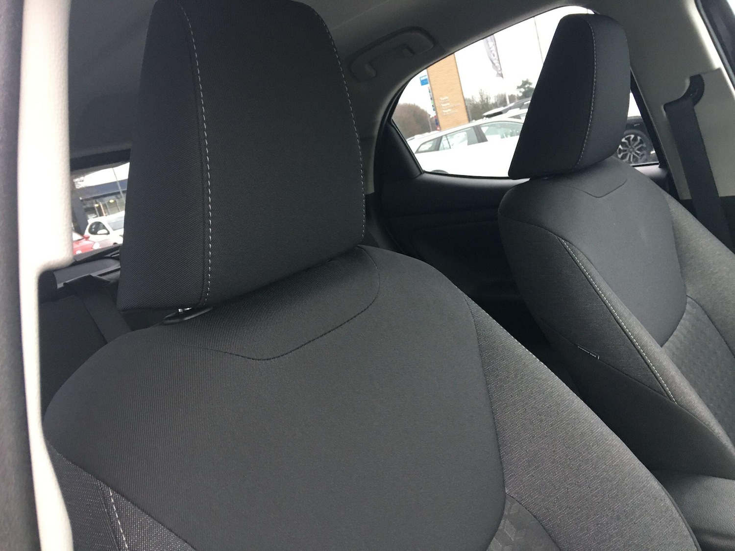 Used Toyota Yaris 2022 for sale - 77524675: Photo 36