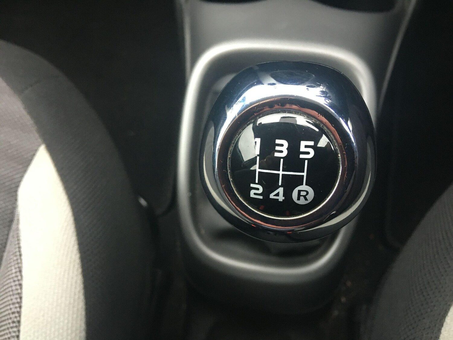 Used Toyota AYGO 2019 for sale - 77909213: Photo 28