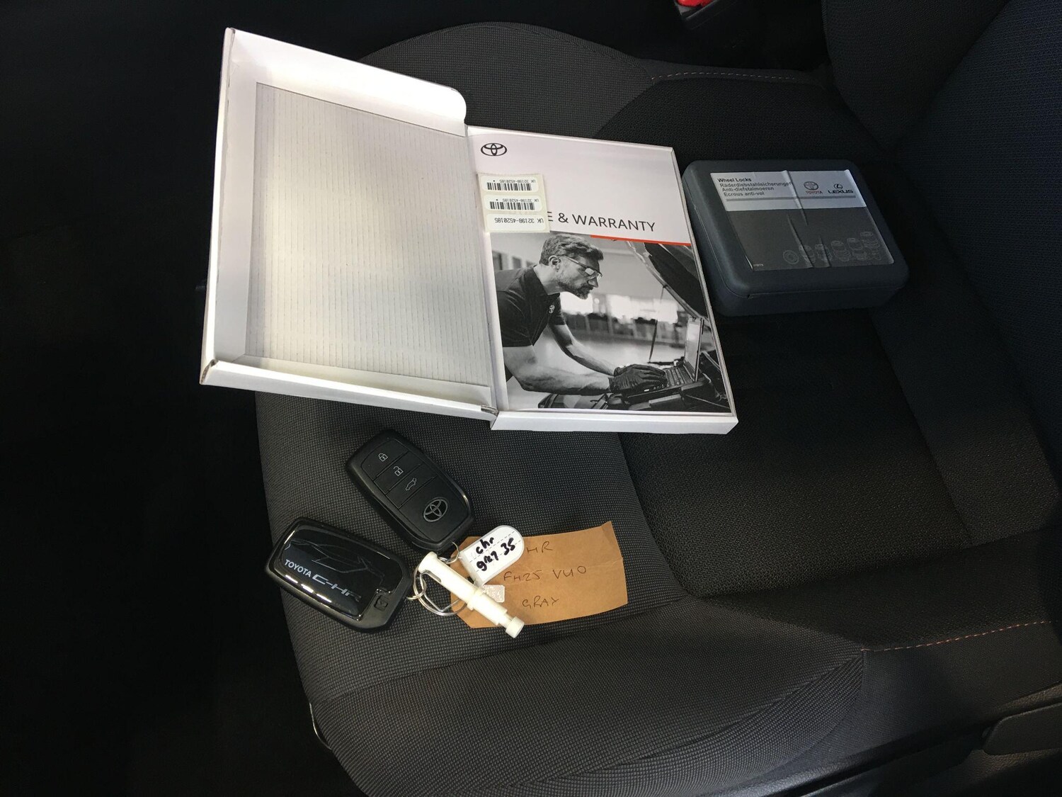 Used Toyota C-HR for sale - 77709476: Photo 28