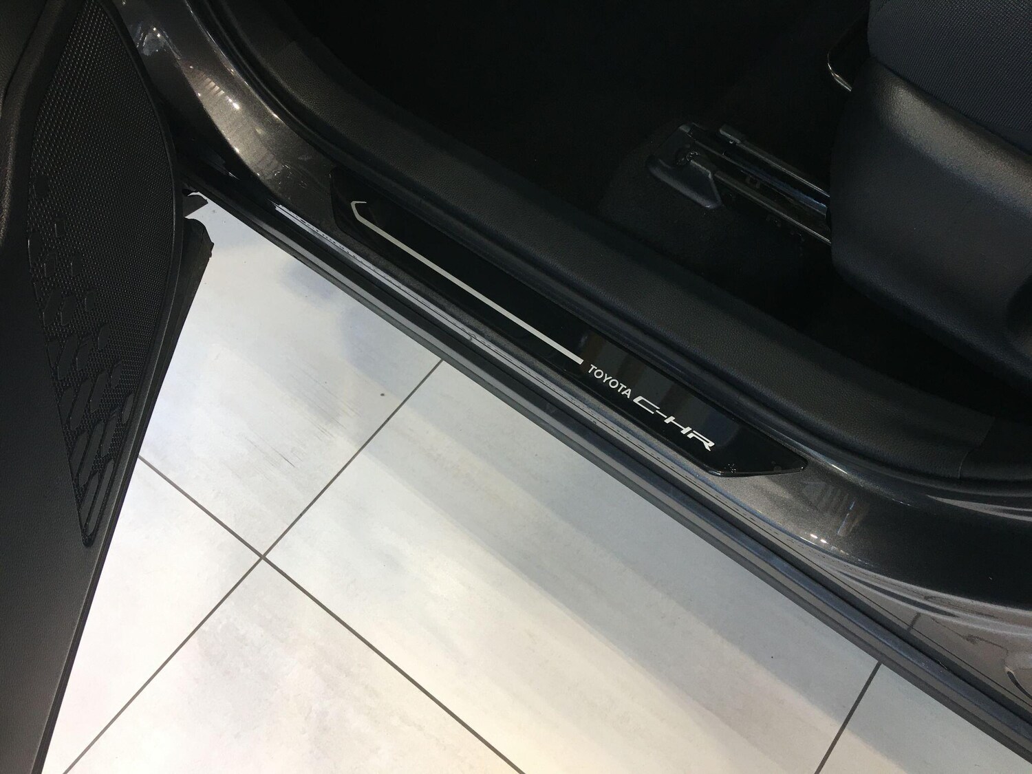 Used Toyota C-HR for sale - 77709476: Photo 29