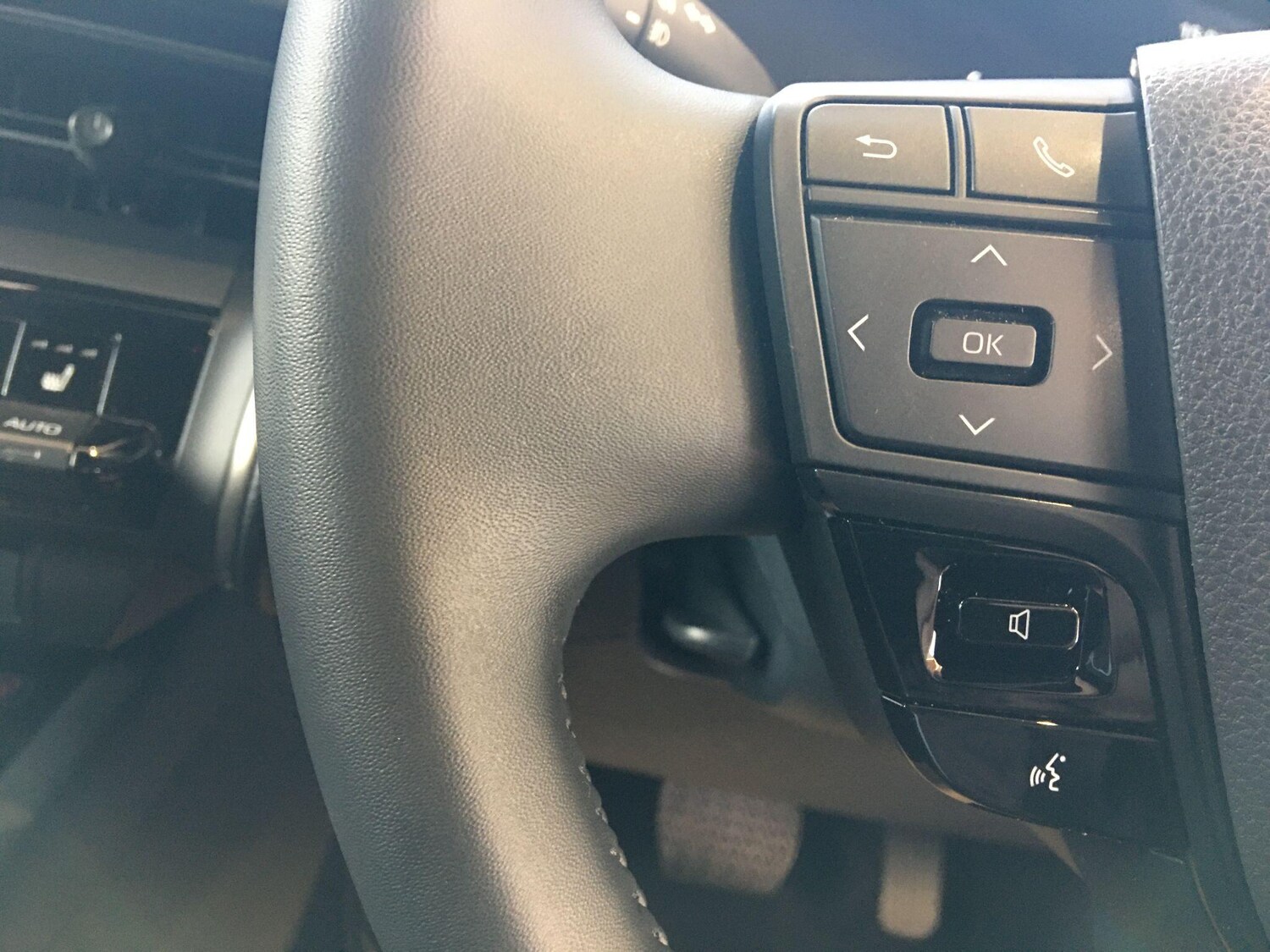 Used Toyota C-HR for sale - 77709476: Photo 35