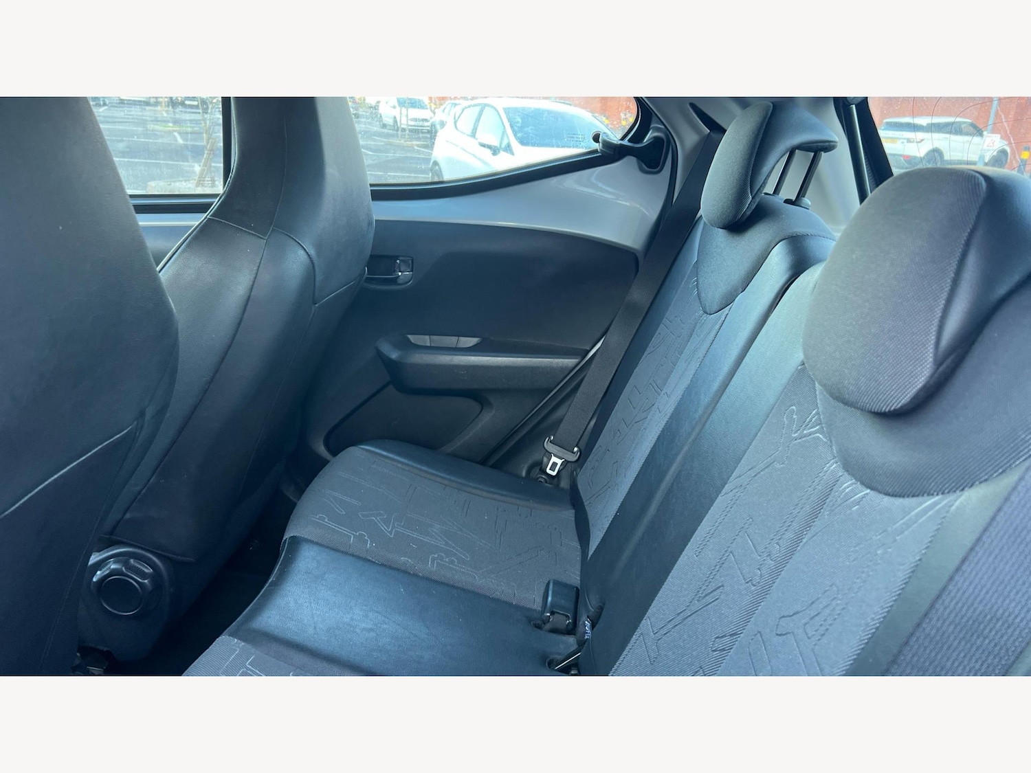 Used Toyota AYGO 2016 for sale - 76823416: Photo 15