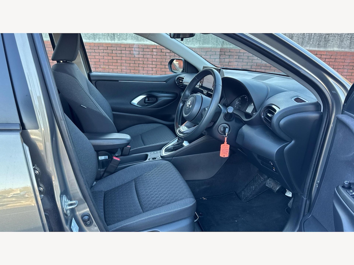 Used Toyota Yaris for sale - 77267592: Photo 13