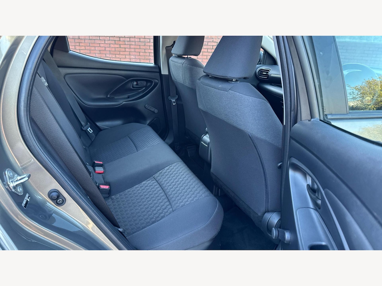 Used Toyota Yaris for sale - 77267592: Photo 14