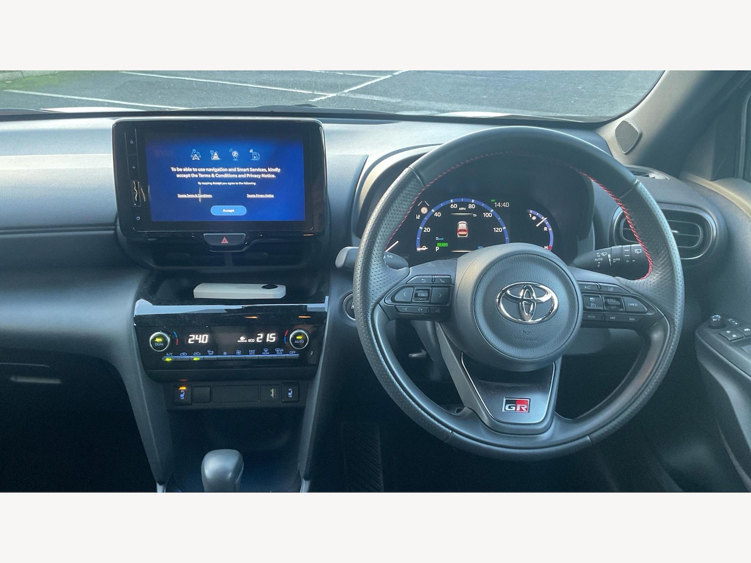Used Toyota Yaris Cross 2024 for sale - 76942650: Photo 8