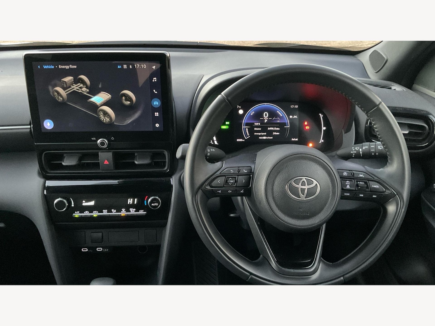 Used Toyota Yaris Cross 2024 for sale - 76825066: Photo 10