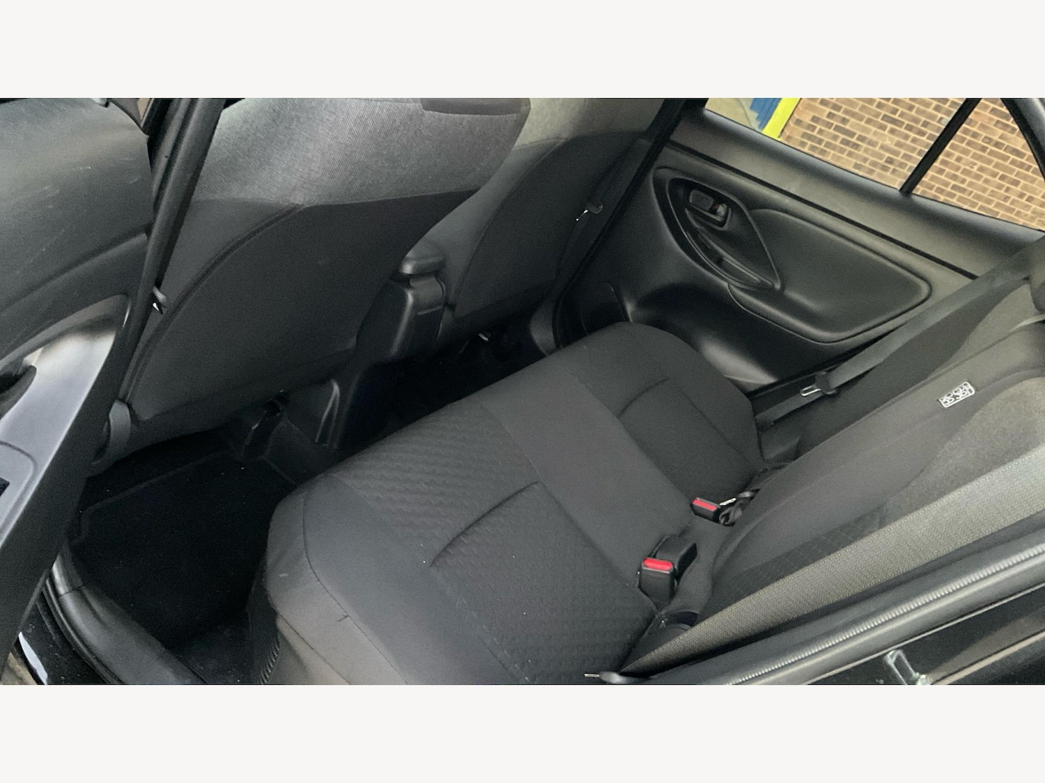 Used Toyota Yaris Cross 2024 for sale - 76825066: Photo 15