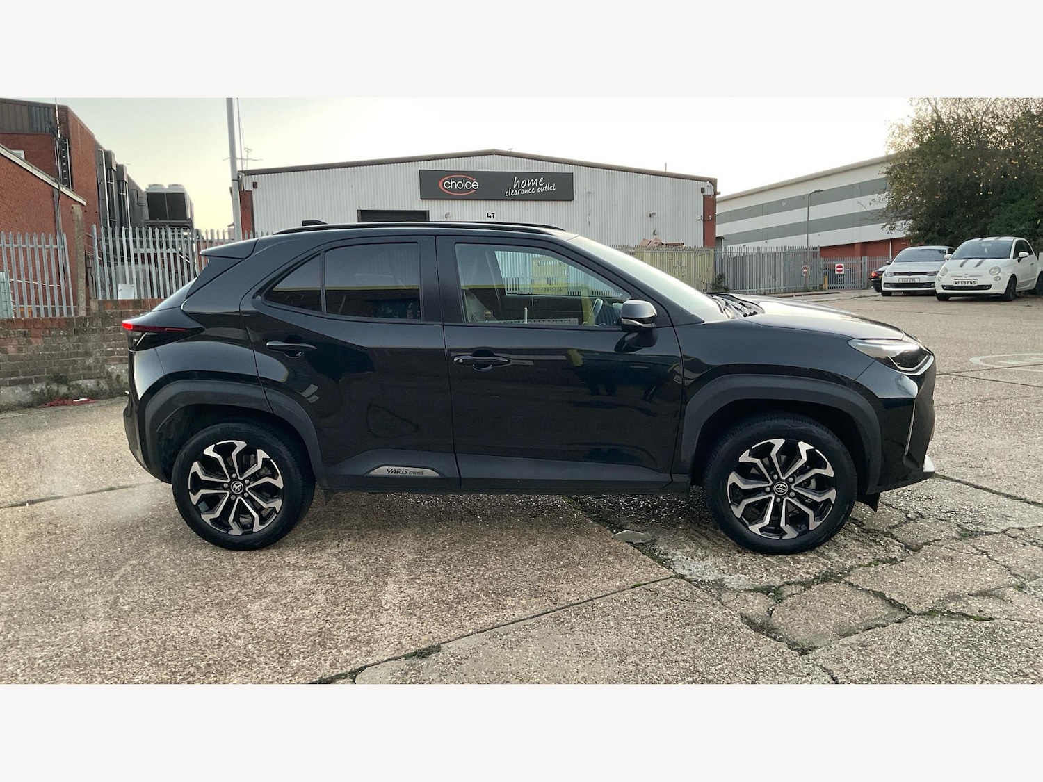 Used Toyota Yaris Cross 2024 for sale - 76825066: Photo 18