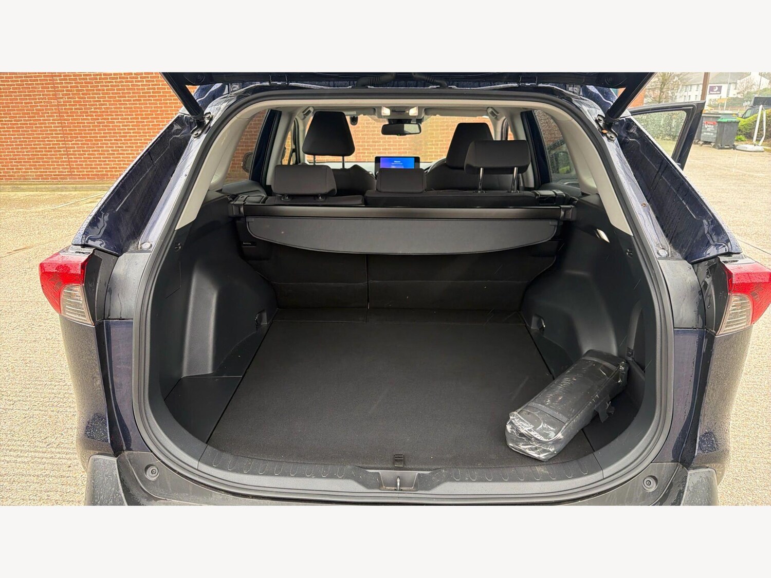 Used Toyota RAV4 for sale - 77908431: Photo 16