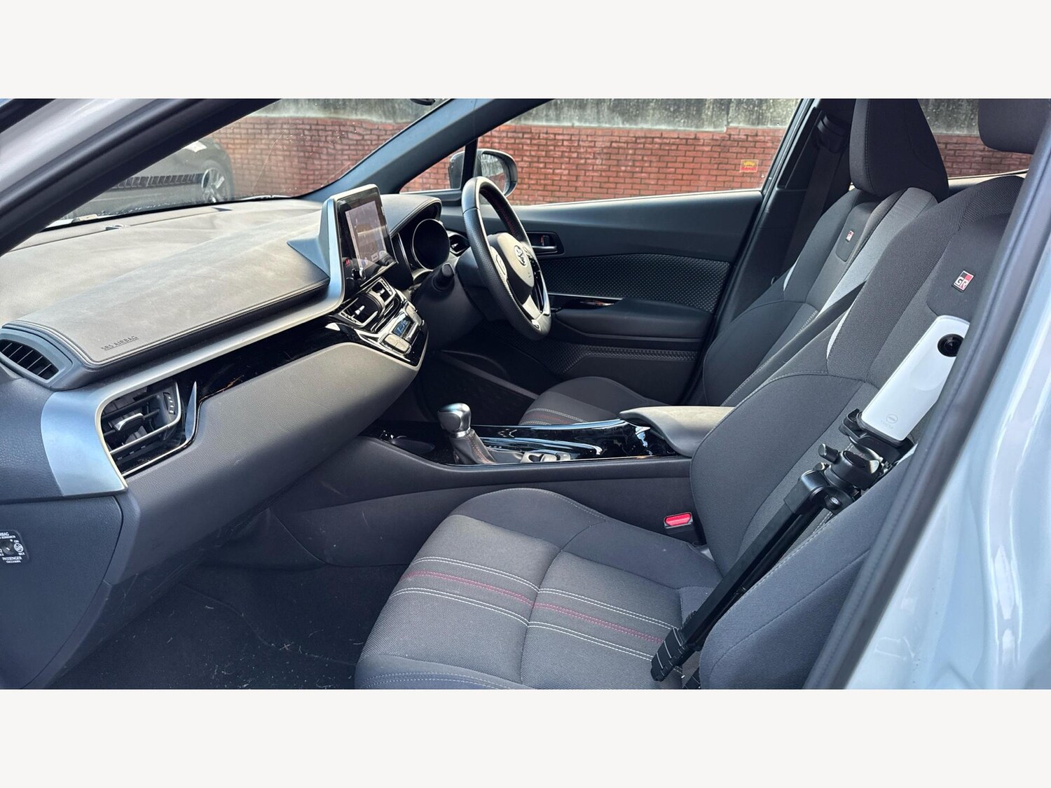 Used Toyota C-HR for sale - 77625516: Photo 12