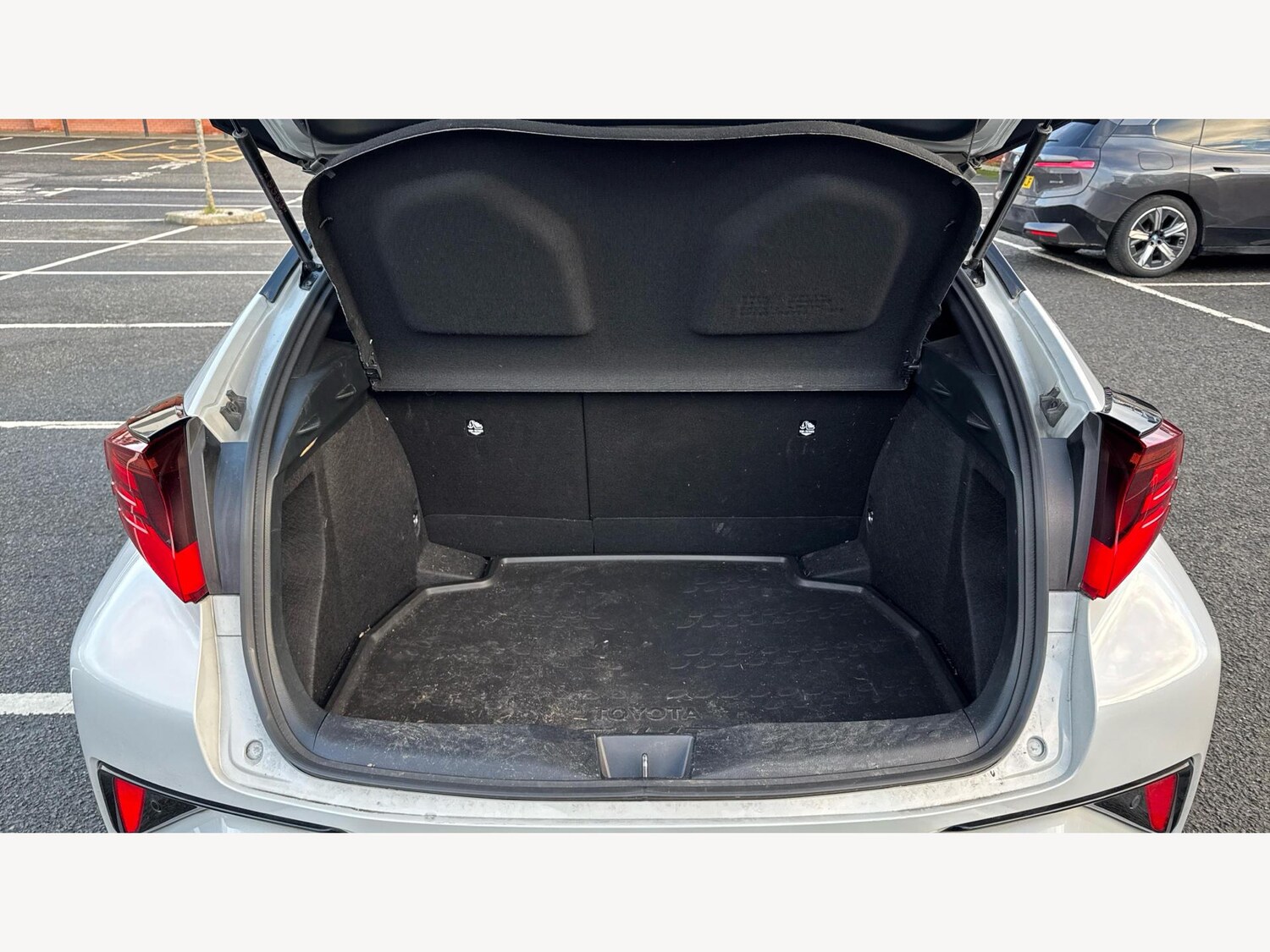 Used Toyota C-HR for sale - 77625516: Photo 16