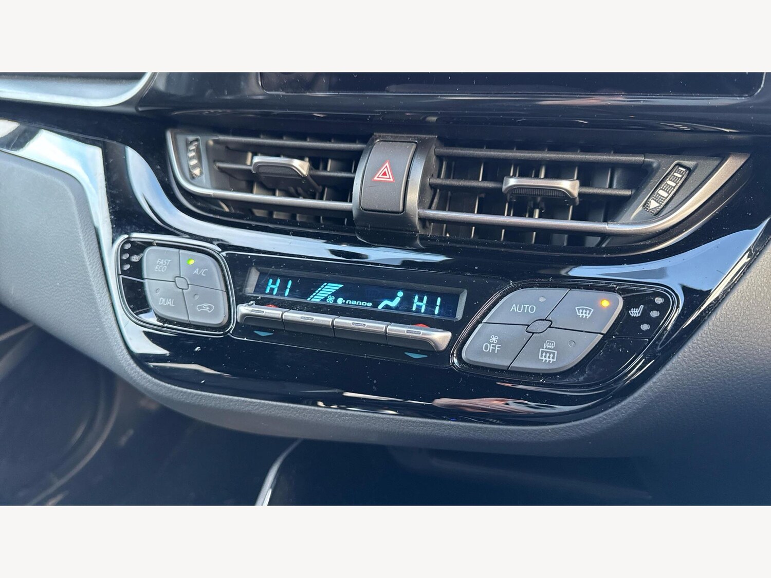 Used Toyota C-HR for sale - 77625516: Photo 26