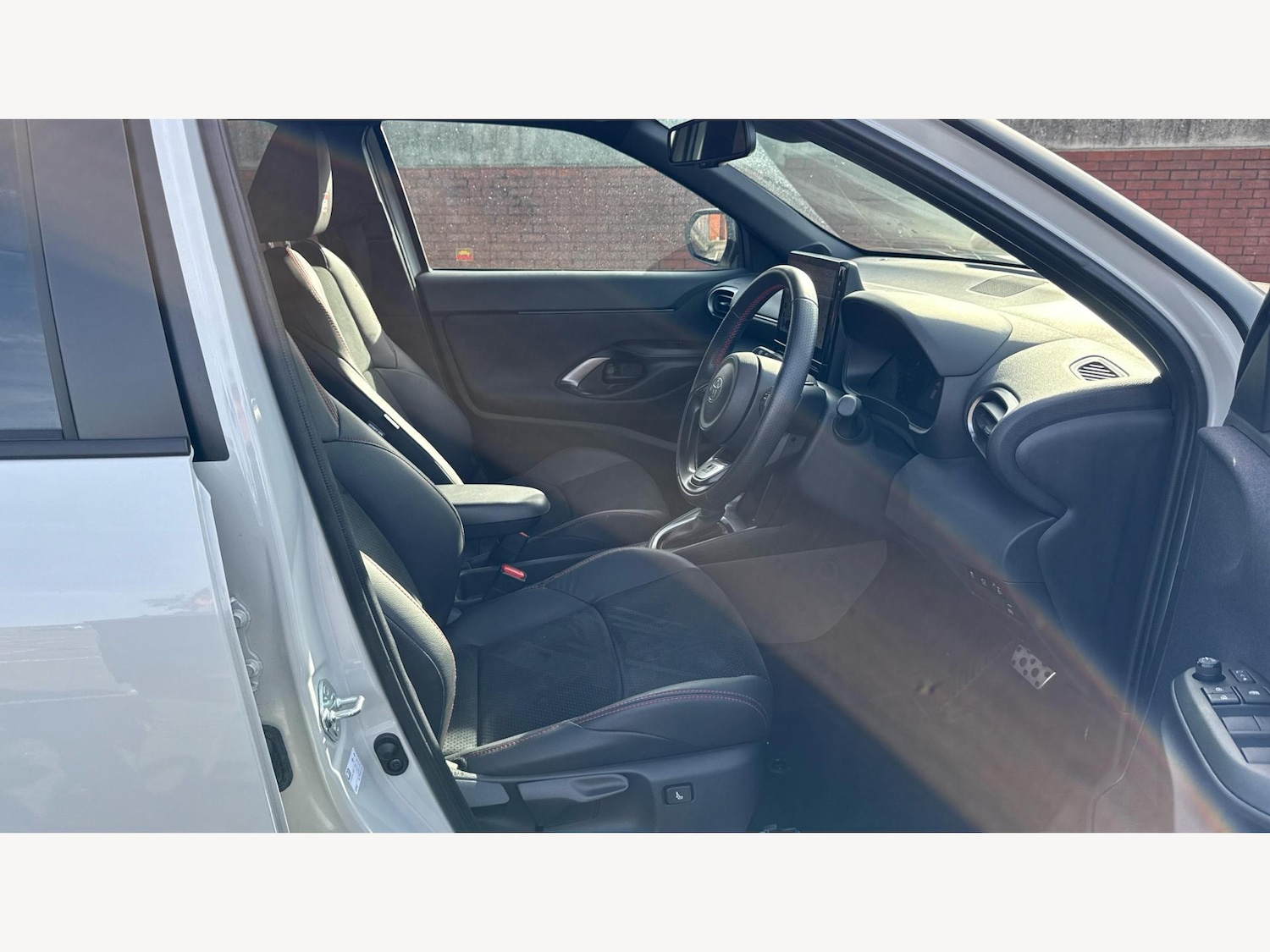 Used Toyota Yaris Cross 2024 for sale - 76370121: Photo 13
