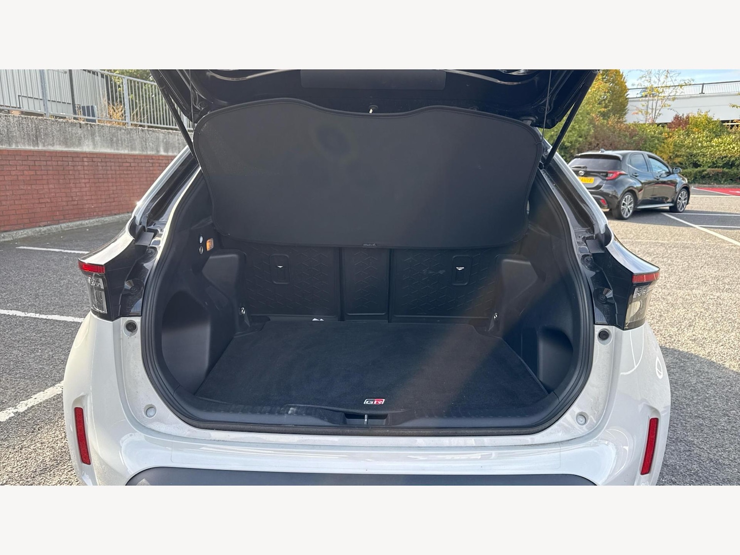 Used Toyota Yaris Cross 2024 for sale - 76370121: Photo 16