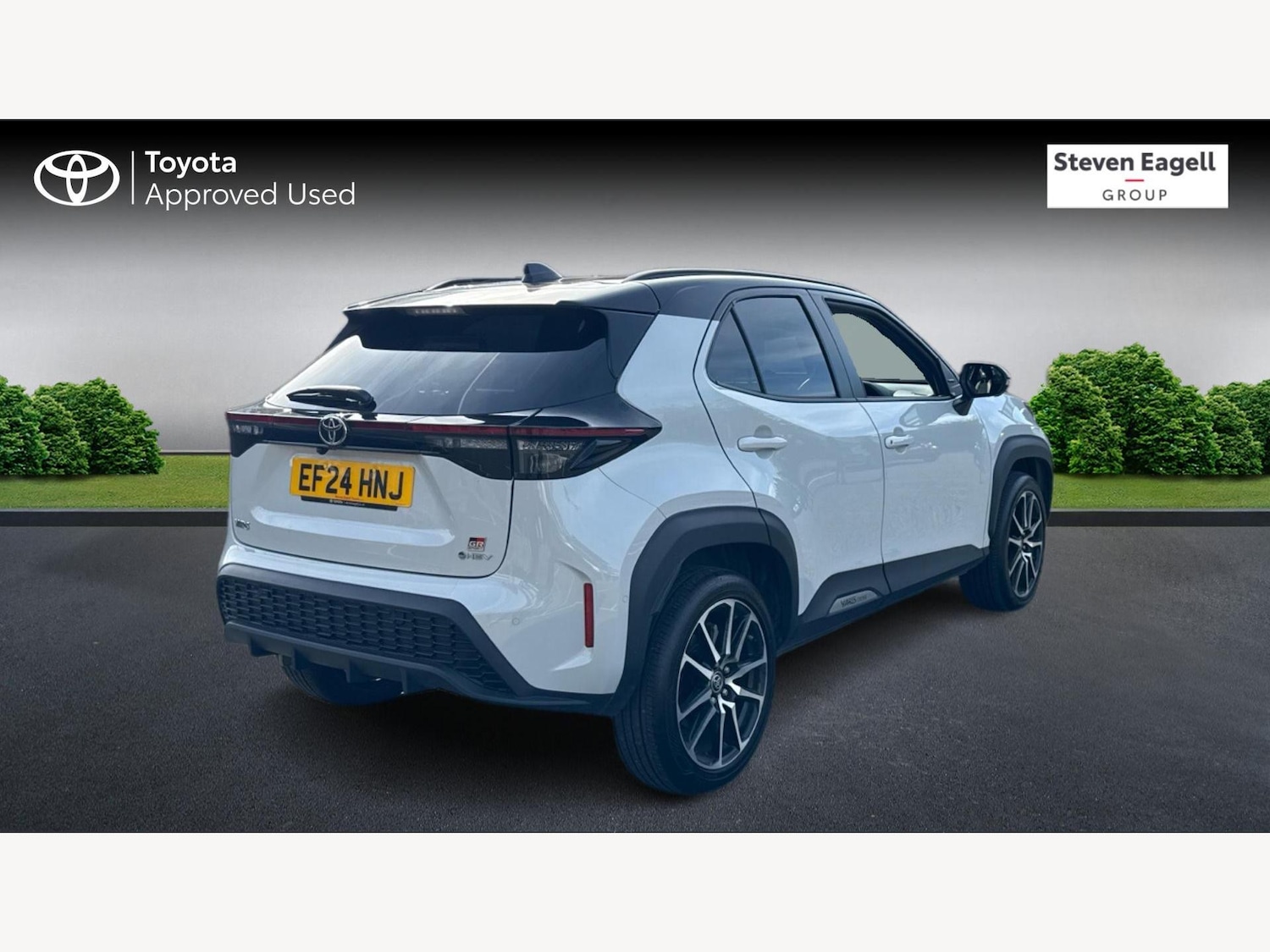 Used Toyota Yaris Cross 2024 for sale - 76370121: Photo 2