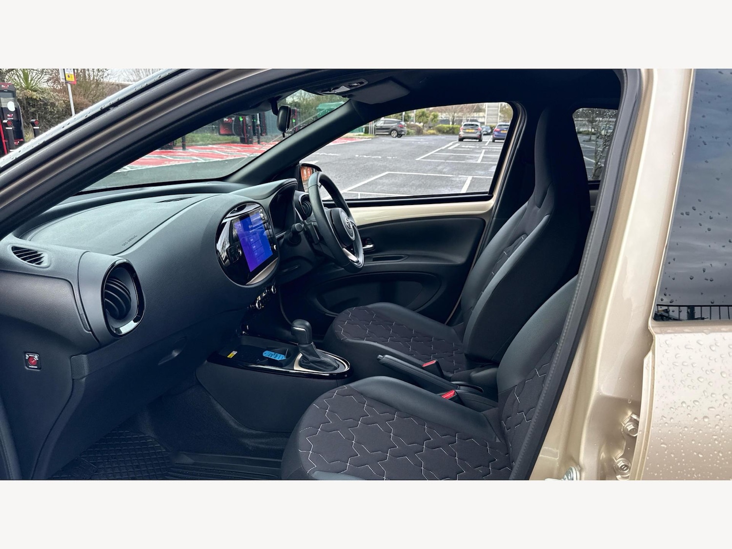 Used Toyota Aygo X 2025 for sale - 77598622: Photo 12