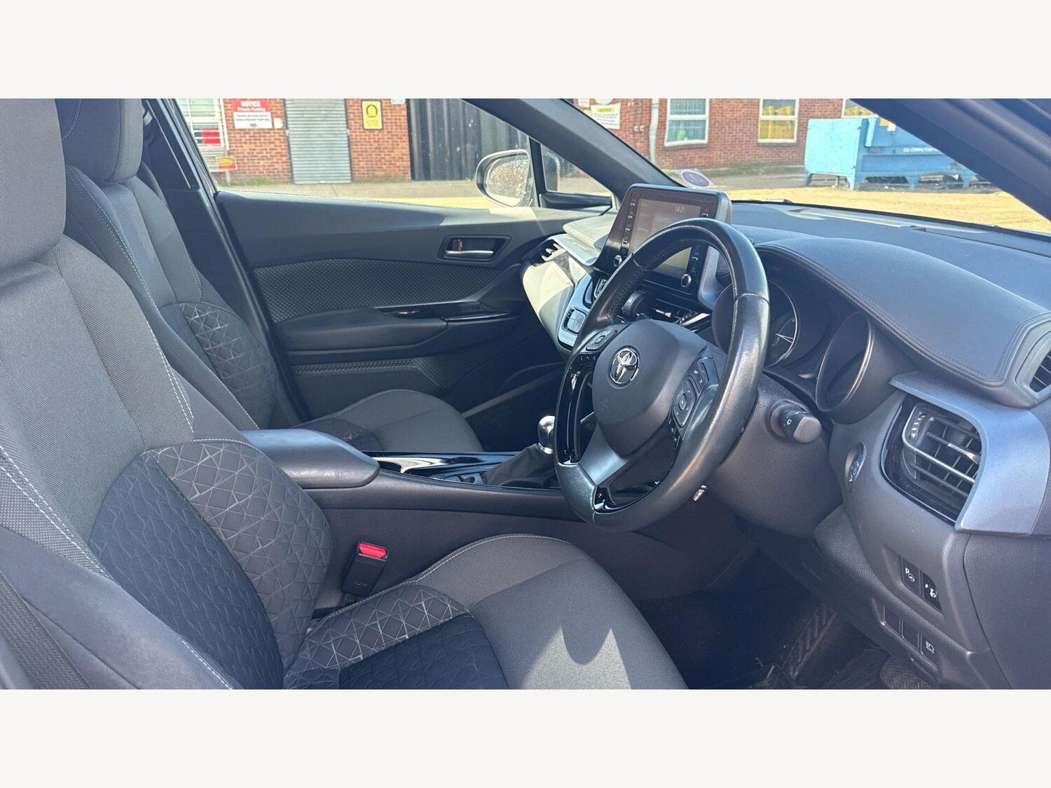 Used Toyota C-HR for sale - 77909426: Photo 13