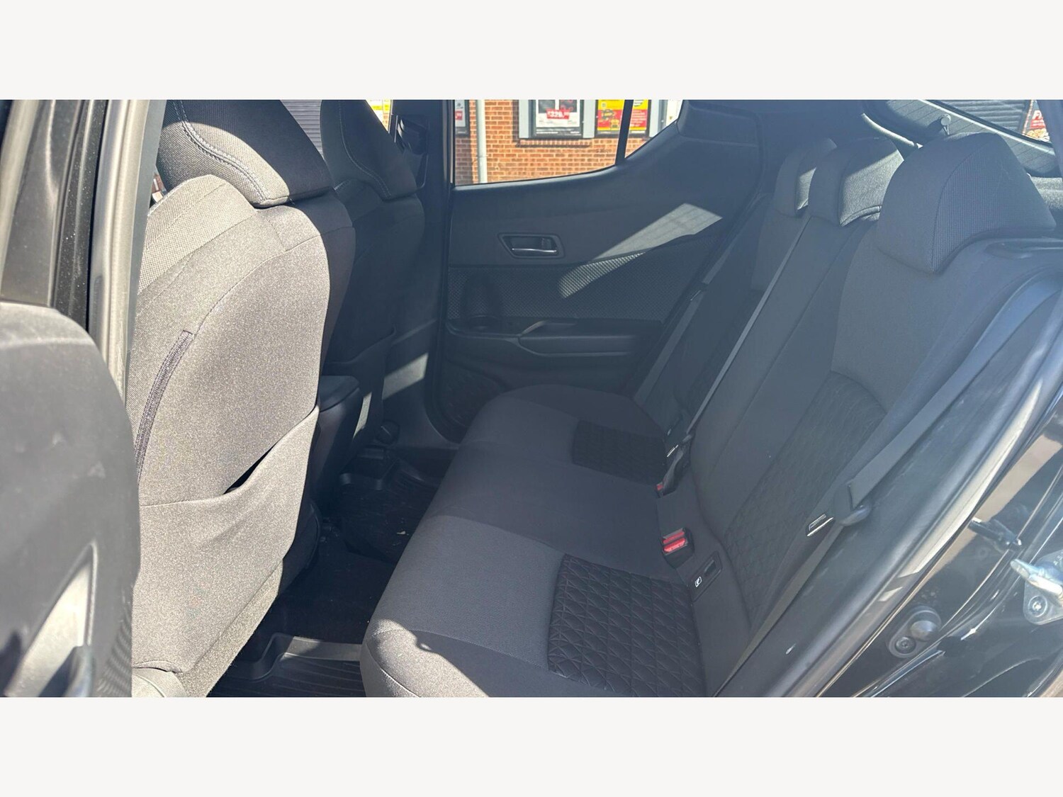 Used Toyota C-HR for sale - 77909426: Photo 15