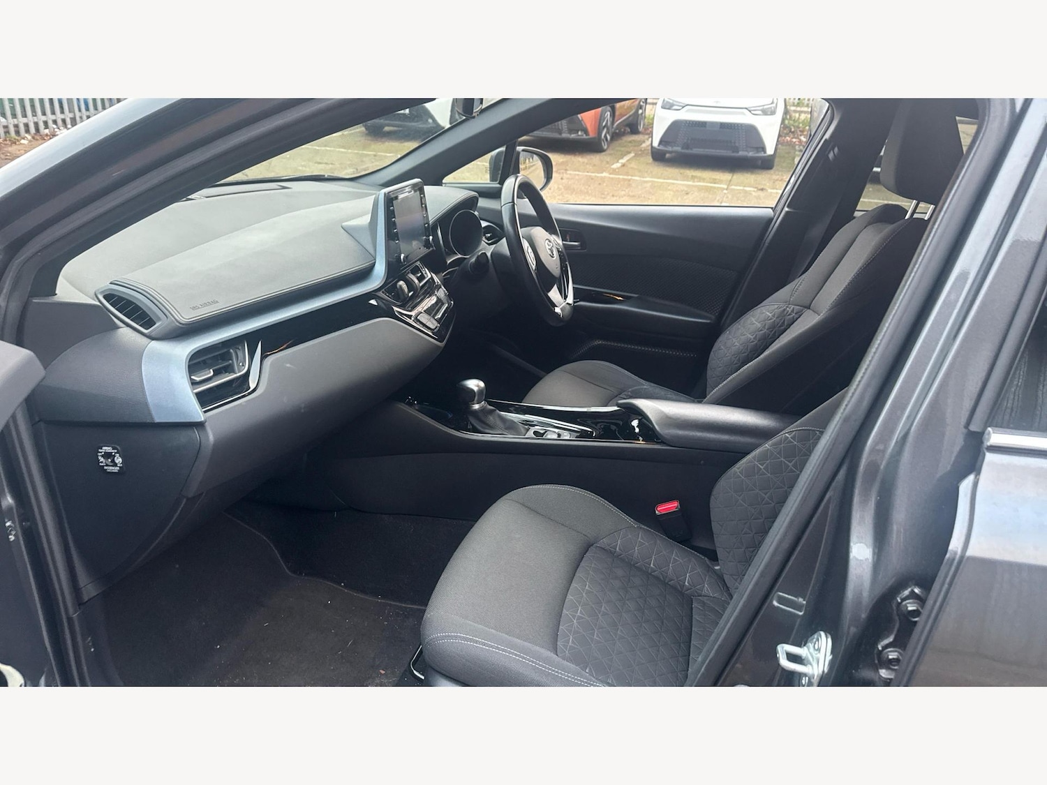 Used Toyota C-HR for sale - 77192002: Photo 12