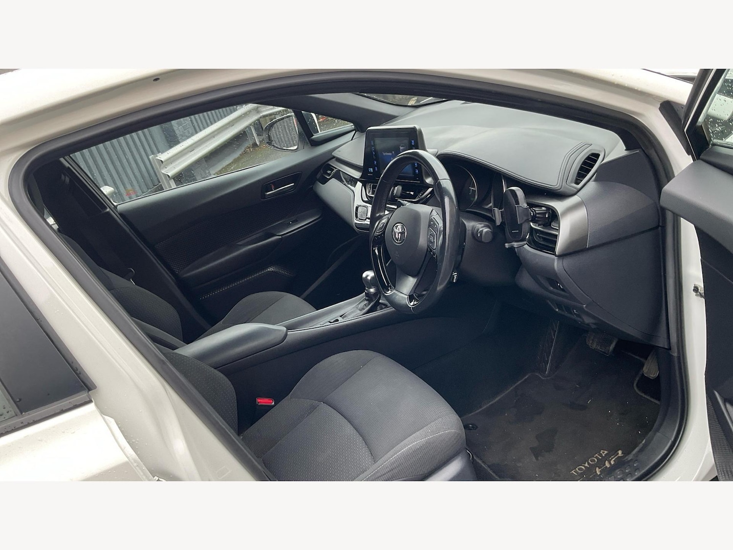 Used Toyota C-HR for sale - 77754185: Photo 13