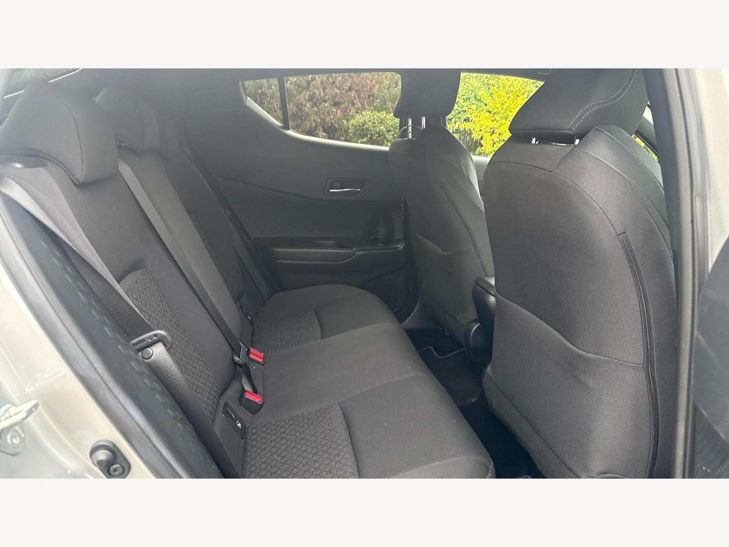 Used Toyota C-HR 2023 for sale - 76370753: Photo 14
