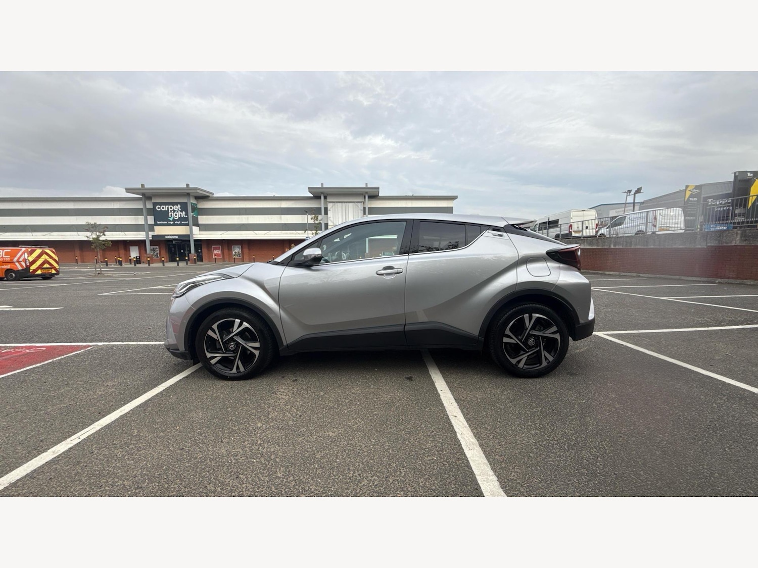 Used Toyota C-HR 2023 for sale - 76370753: Photo 19