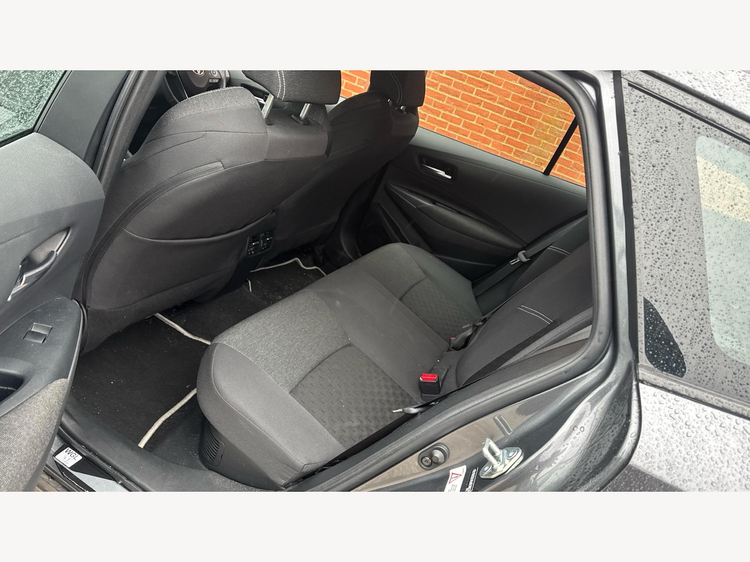 Used Toyota Corolla 2024 for sale - 76370697: Photo 15