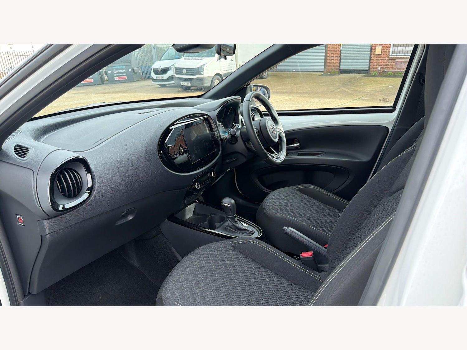 Used Toyota Aygo X 2025 for sale - 77882601: Photo 12