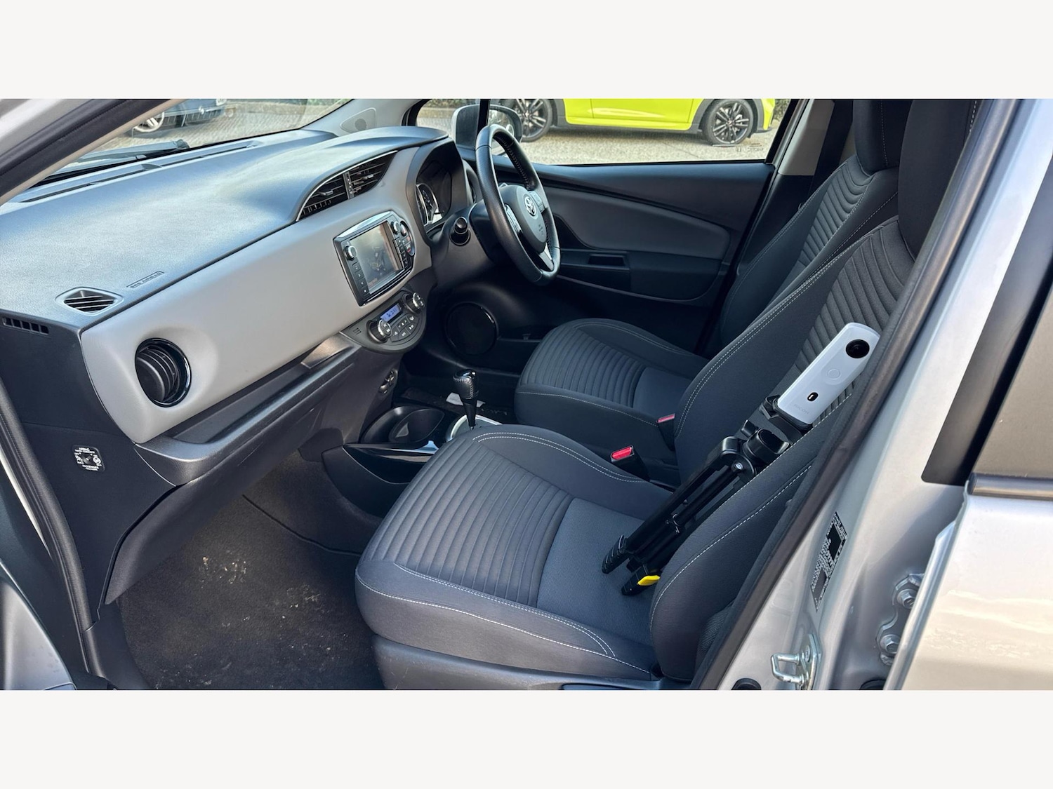 Used Toyota Yaris 2016 for sale - 77109692: Photo 12