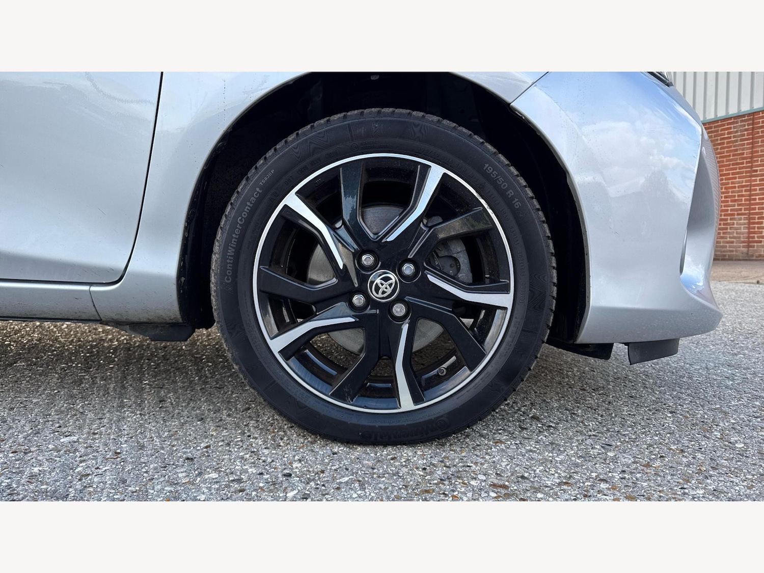 Used Toyota Yaris 2016 for sale - 77109692: Photo 20