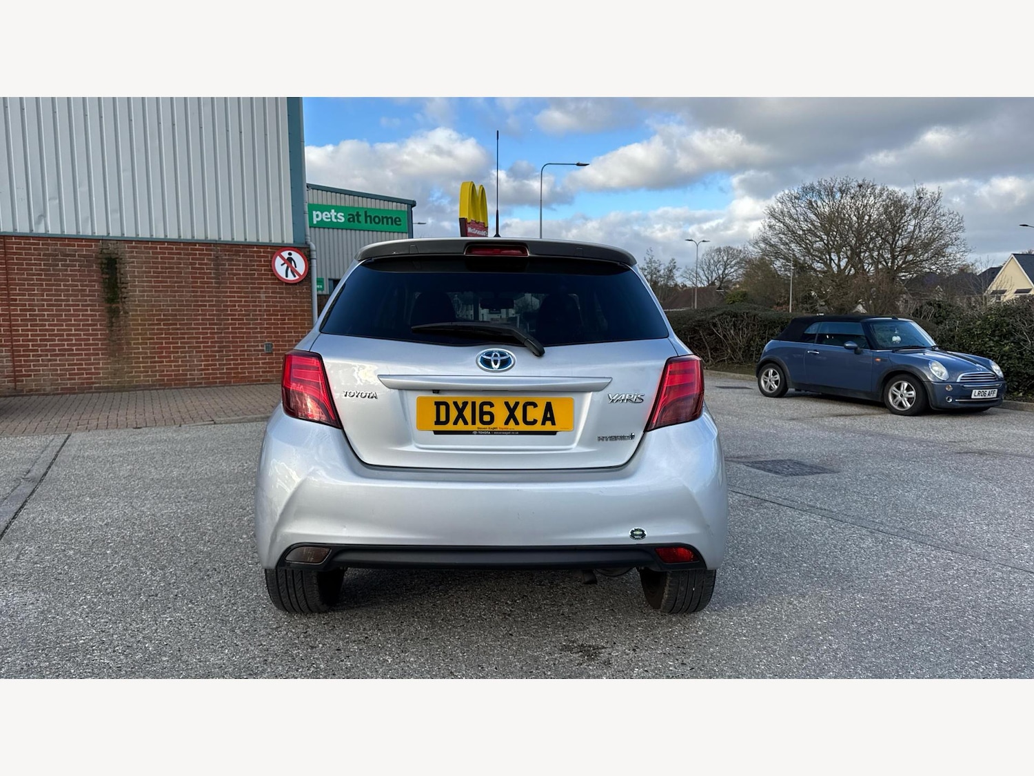 Used Toyota Yaris 2016 for sale - 77109692: Photo 21