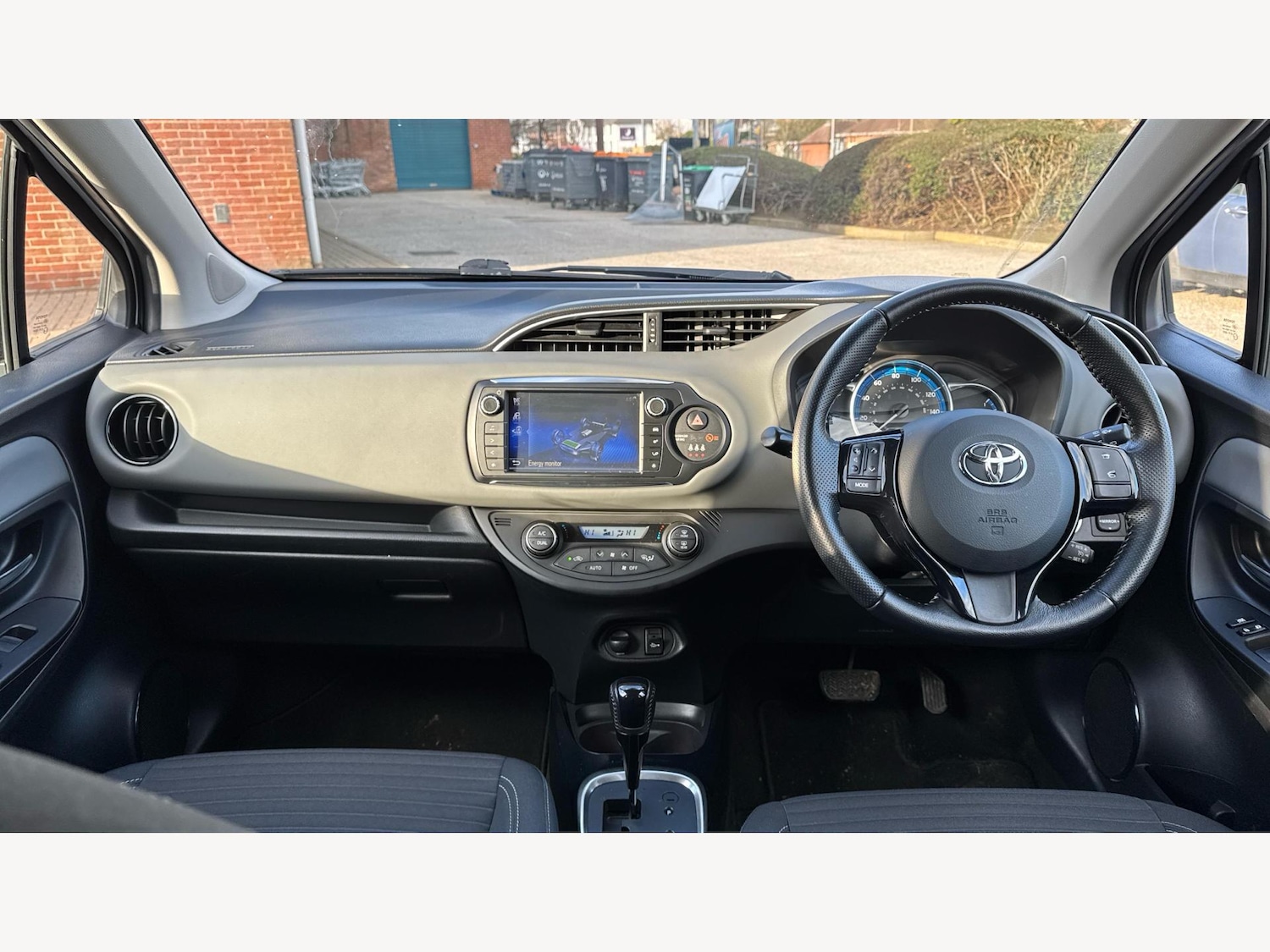 Used Toyota Yaris 2016 for sale - 77109692: Photo 7