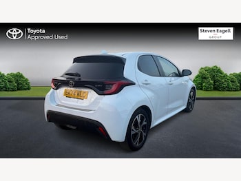 Used Toyota Yaris 2024 for sale - 78548008: Photo