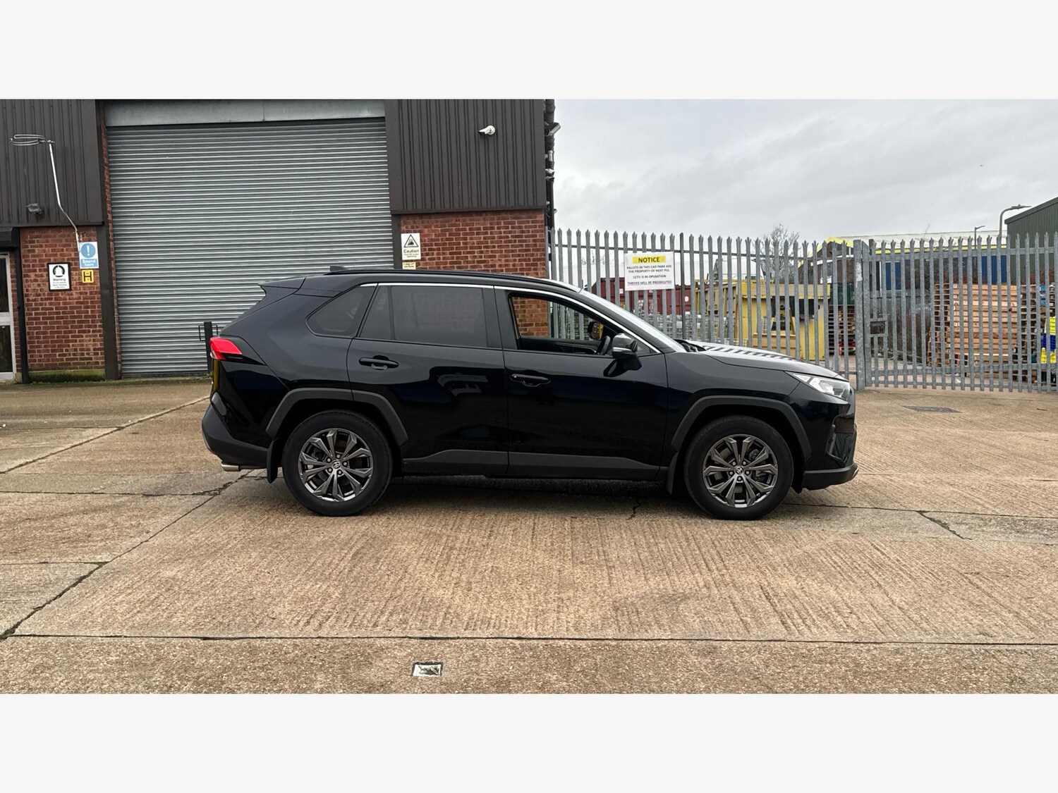 Used Toyota RAV4 for sale - 77808644: Photo 18