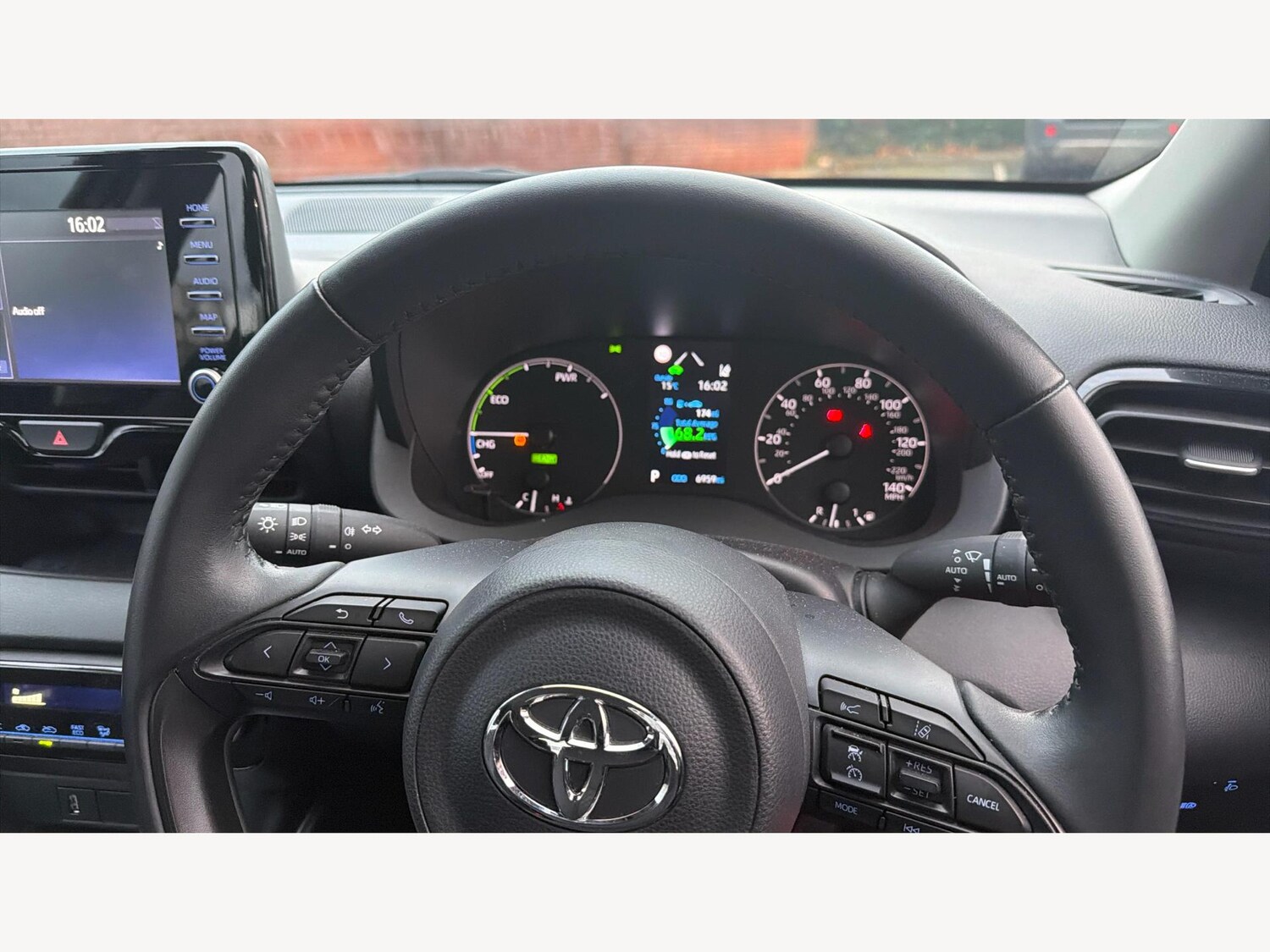 Used Toyota Yaris 2023 for sale - 76613089: Photo 8