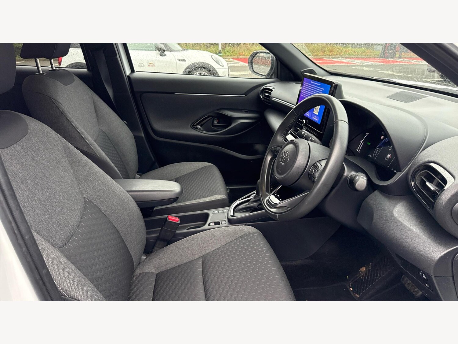 Used Toyota Yaris Cross 2024 for sale - 77191594: Photo 13