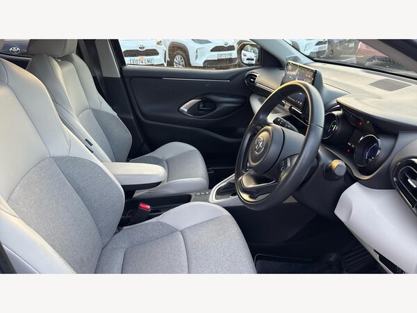 Used Toyota Yaris 2023 for sale - 76200665: Photo 13