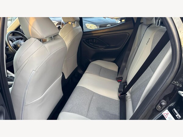 Used Toyota Yaris 2023 for sale - 76200665: Photo 15