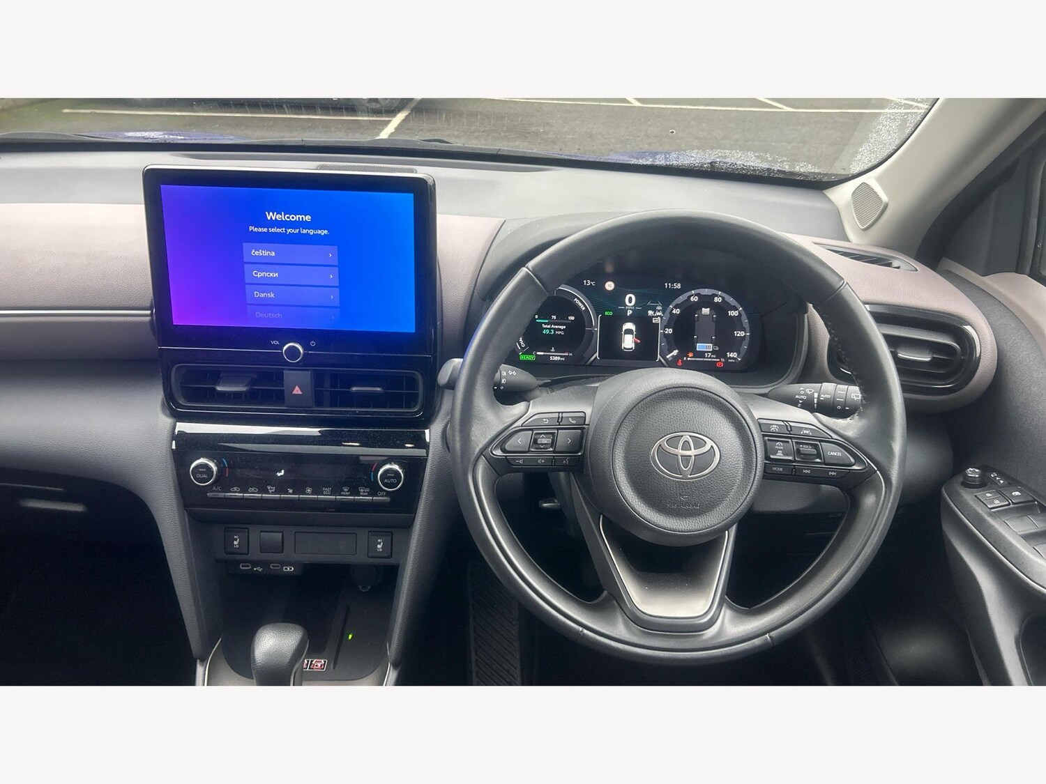 Used Toyota Yaris Cross 2024 for sale - 76612877: Photo 7