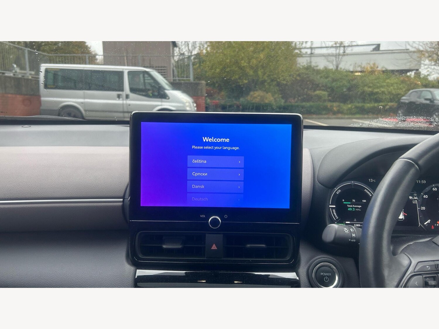 Used Toyota Yaris Cross 2024 for sale - 76612877: Photo 9