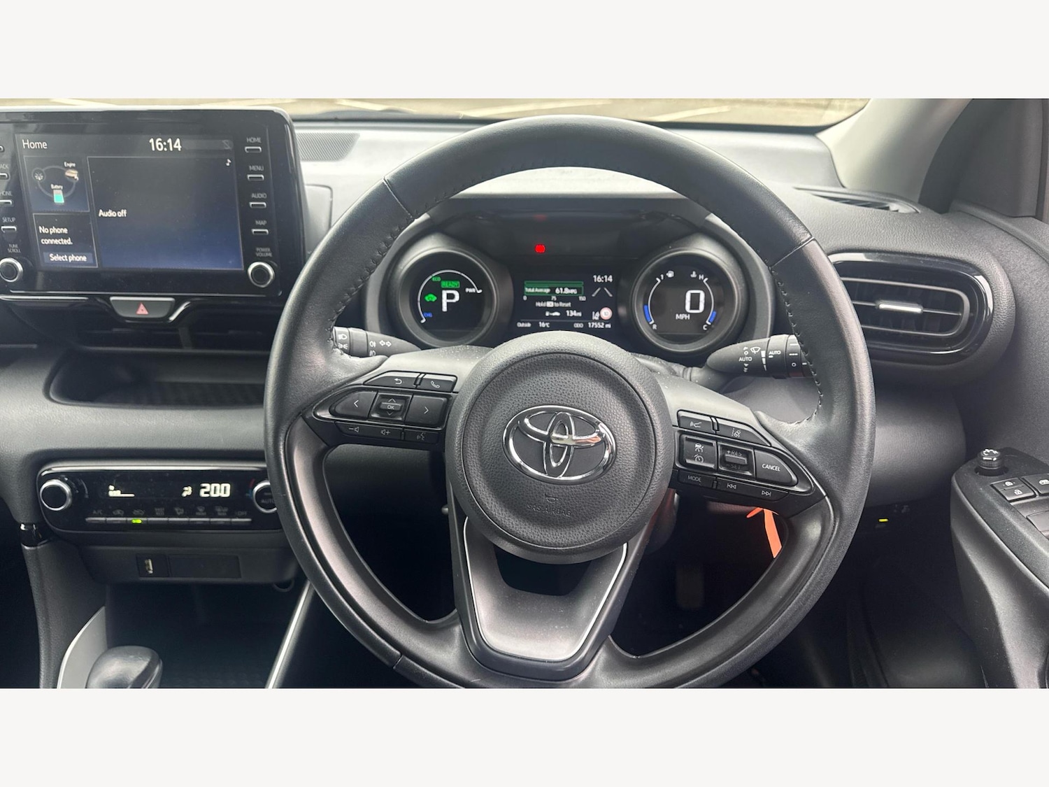Used Toyota Yaris 2022 for sale - 76371743: Photo 10
