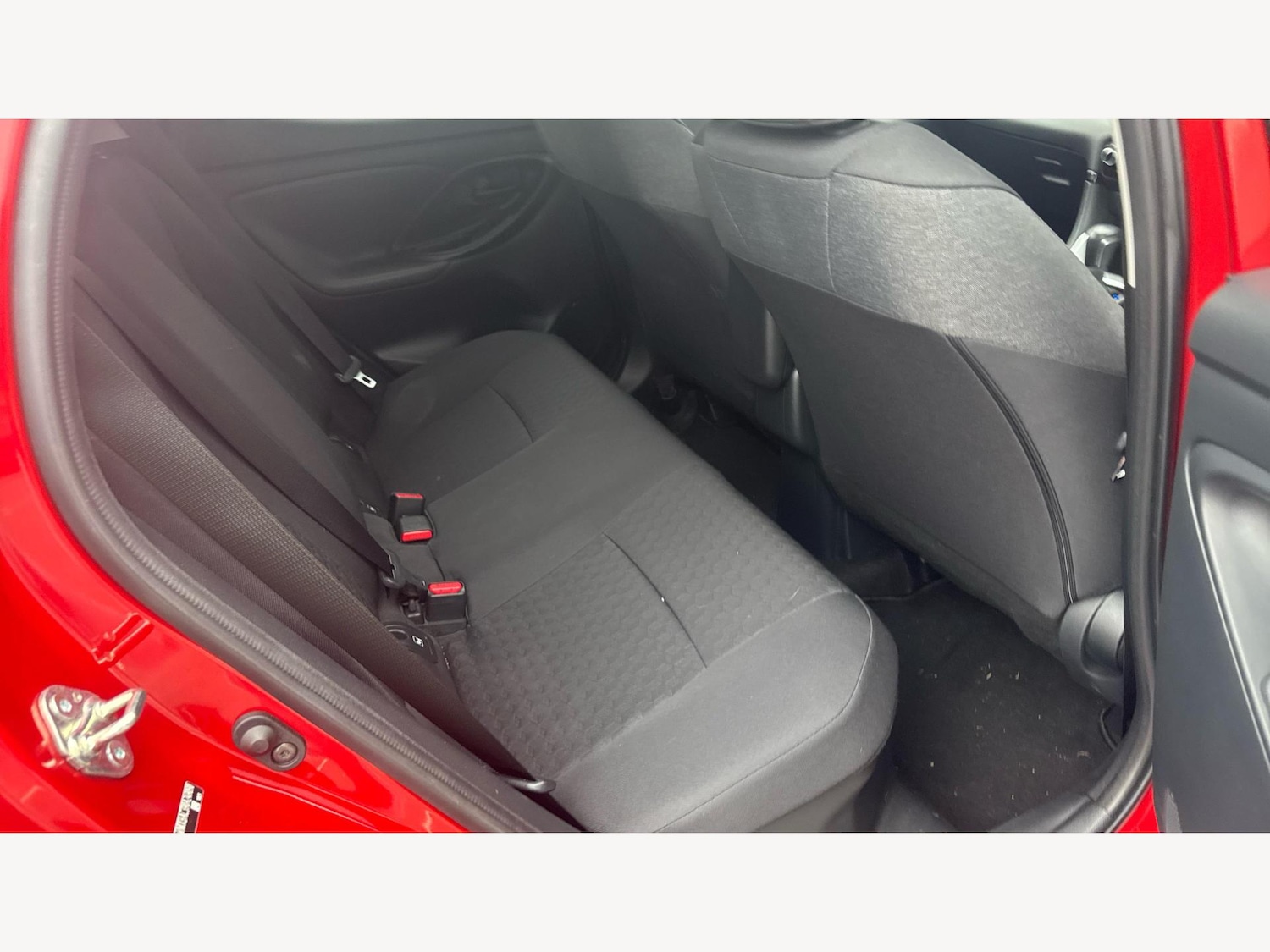 Used Toyota Yaris 2022 for sale - 76371743: Photo 14