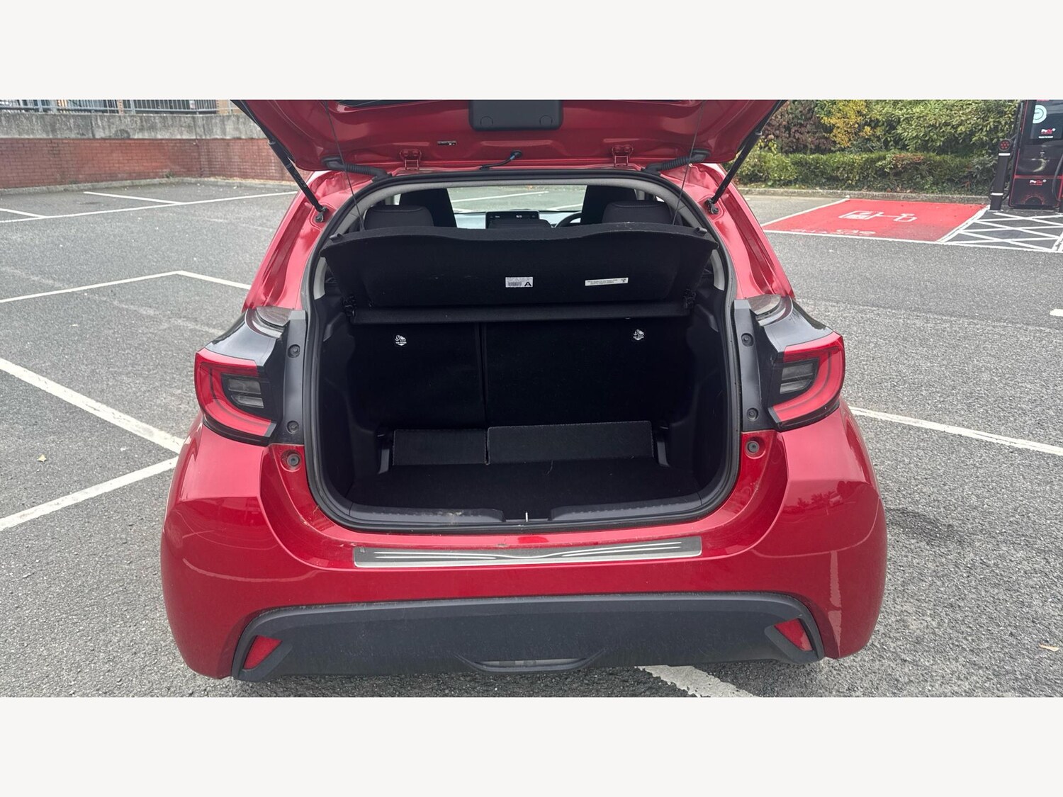 Used Toyota Yaris 2022 for sale - 76371743: Photo 16