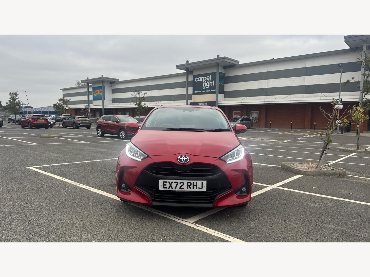 Used Toyota Yaris 2022 for sale - 76371743: Photo 17